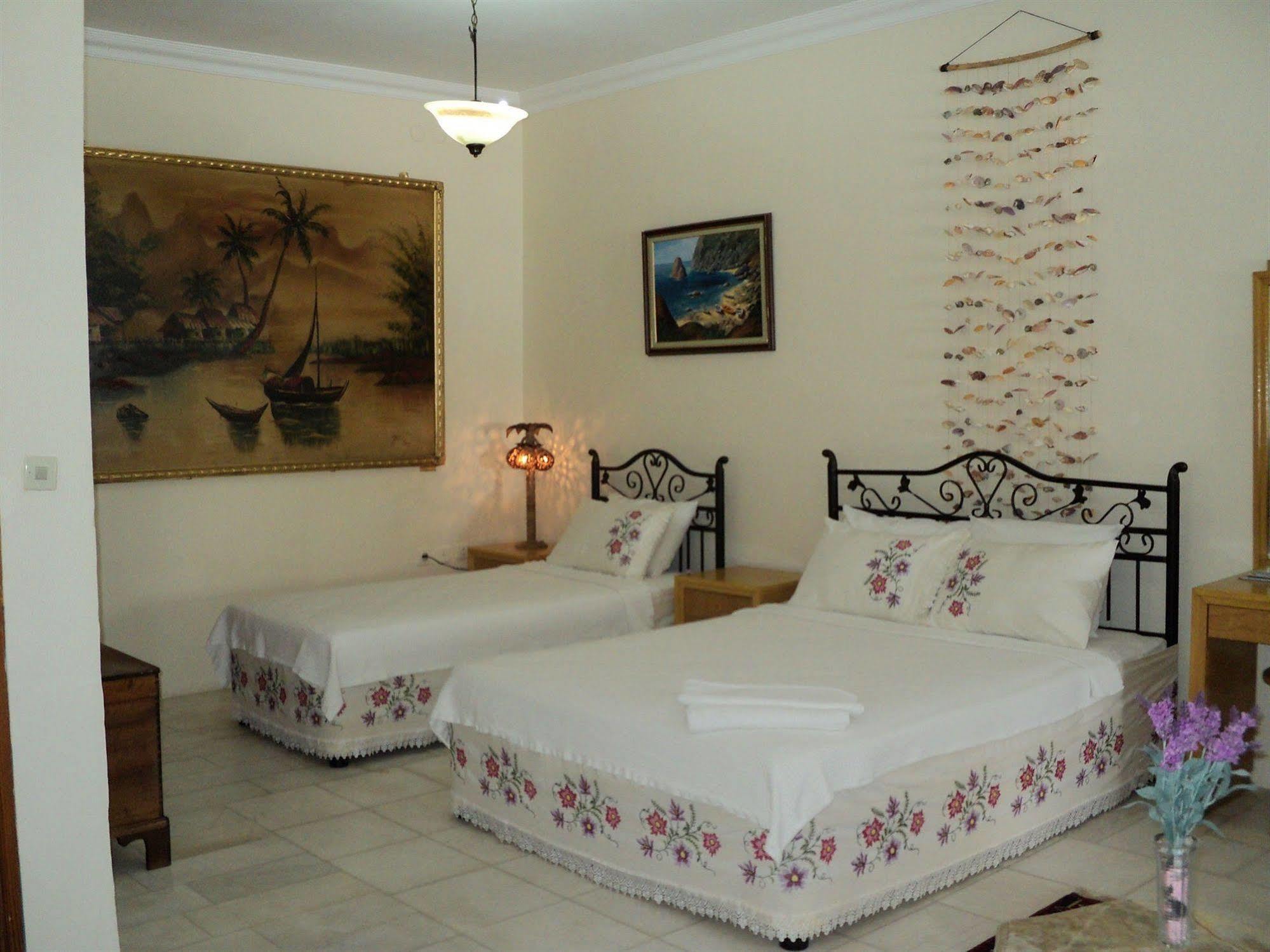 Antik Motel ألاتشاتي المظهر الخارجي الصورة